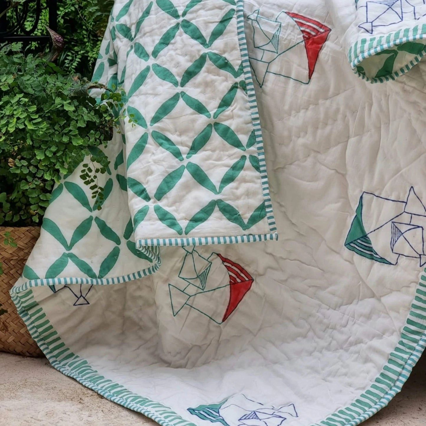 GOTS Certified Organic Cotton Reversible Baby Quilt (100x120cm) - Pretty Kites (Green) - Lil Learners